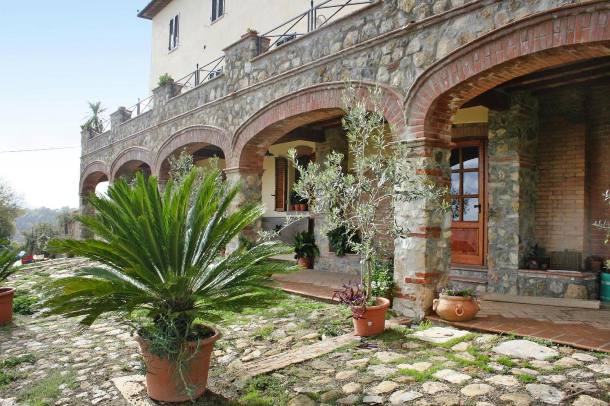 Apartment In Chiusdino With Terrace Exterior foto